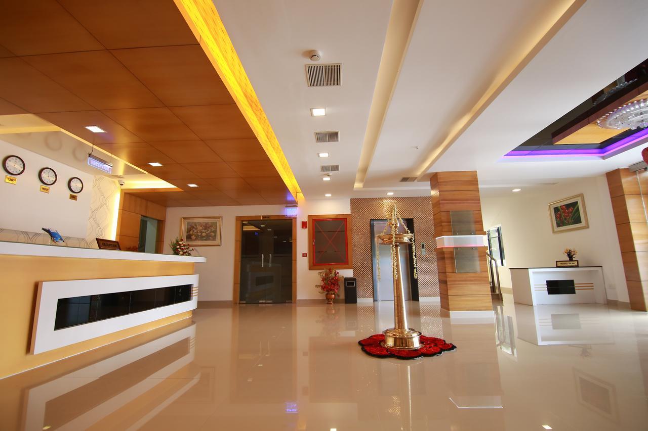 Rouba Residency Hotel Ponnāni Kültér fotó