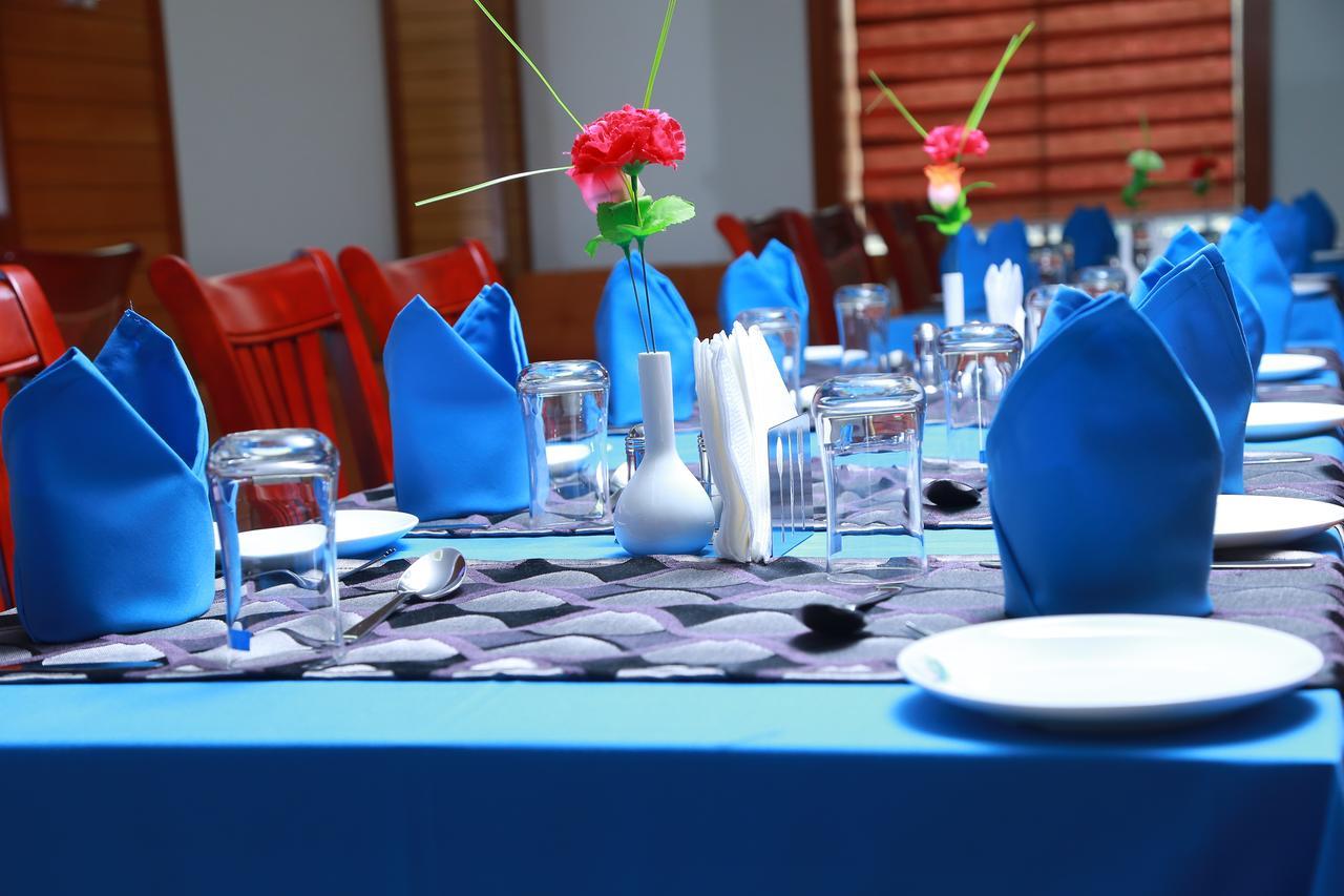 Rouba Residency Hotel Ponnāni Kültér fotó